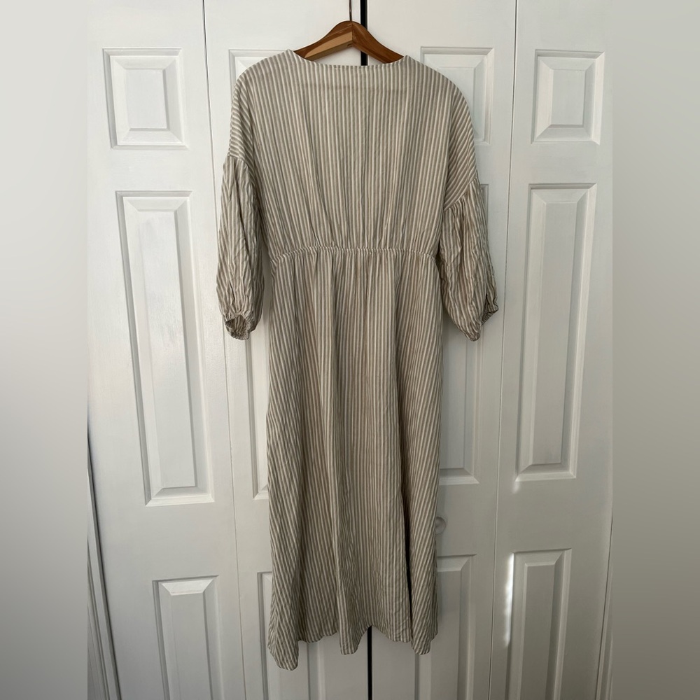 Neuflora Port Augusta Dress - Medium - Sage Stripes - Picture 2 of 4